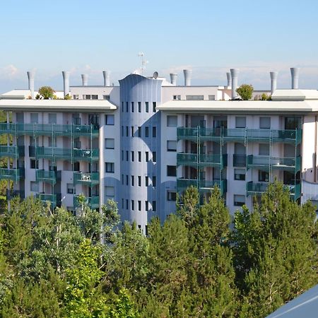 Residenza Delle Terme Apartment Бибионе Екстериор снимка
