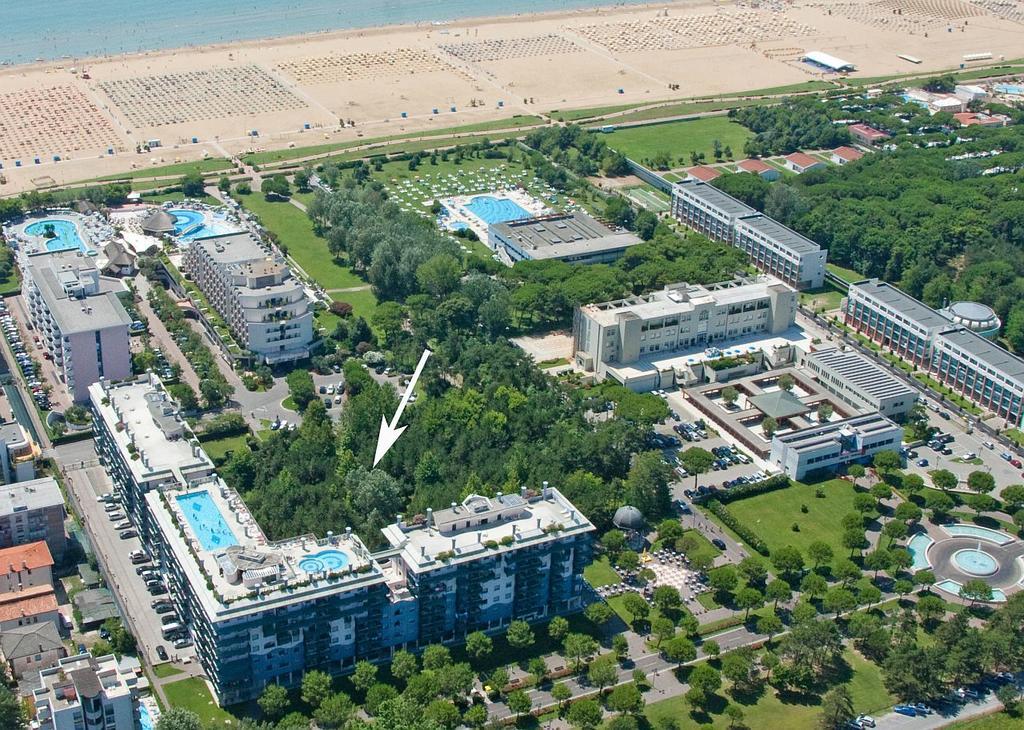Residenza Delle Terme Apartment Бибионе Екстериор снимка